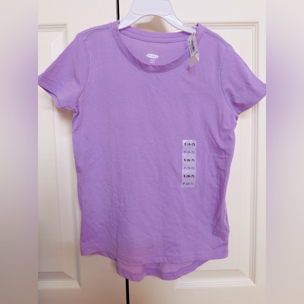 Brand new Old Navy Kids T-Shirt size 6-7